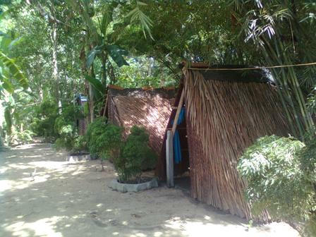 Những quán cà phê "tum" ở nông thôn thế này cũng là một trong những nguyên nhân thanh thiếu niên "thông thoáng" trong vấn đề tình dục