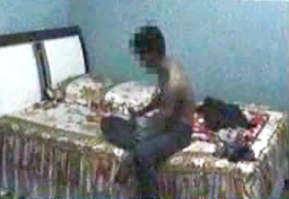  Cơ quan công an xác định, những người hành nghề mại dâm nam để kiếm sống và thỏa mãn nhu cầu tình dục bản thân; trong đó có cả đội ngũ giáo viên.