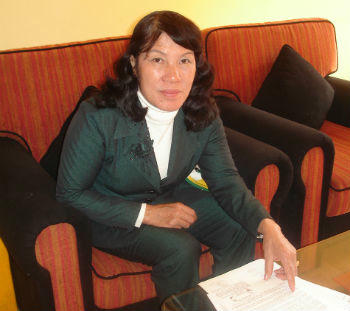 Bà Hiếu làm việc với phóng viên