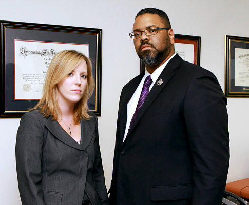 Nữ luật sư Jennifer McCann và đồng nghiệp Pierre Bazile