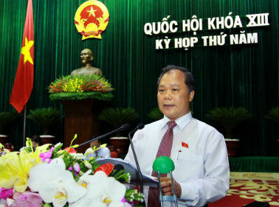 Chủ nhiệm Ủy ban Pháp luật Phan Trung Lý phát biểu  tại Hội trường