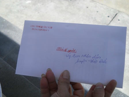 Kết quả giám định kiểm tra tình trạng sức khỏe “cậu nhỏ” của ông Nguyễn Tấn Hường được đóng dấu đỏ niêm phong kỹ.