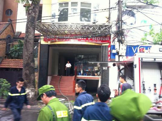 Cảnh sát đã có mặt kịp thời để dập tắt đám cháy