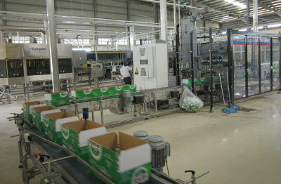 Trong khi nhiều DN chân chính cạnh tranh bằng cách đầu tư cho công nghệ, chất lượng sản phẩm, thì một số DN, cá nhân khác lại cạnh tranh bằng cách tung tin đồn nói xấu DN khác