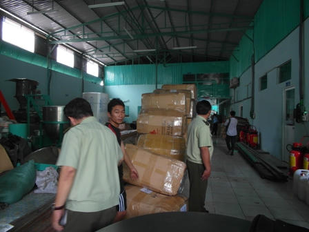 Bên trong cơ sở Duyên Lành.