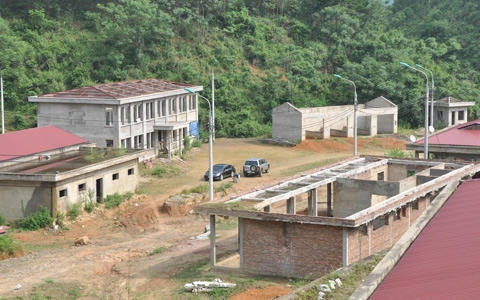 Công trình 34 tỷ đồng giờ đây đang bị bỏ hoang phế, ảnh Hoàng Sang