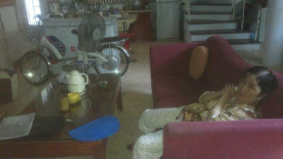 Vợ ông Thái bị chấn thương não, mất 80% sức khỏe phải sống trong cảnh không điện, không nước