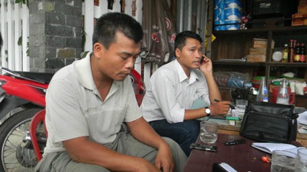 Anh Nguyễn Văn Tin, cha của cháu bé suýt bị chôn sống kể lại sự việc.