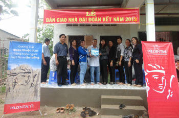 Hỗ trợ xây nhà cho người nghèo là hoạt động được Prudential thực hiện đều khắp các tỉnh, thành trong cả nước thời gian qua