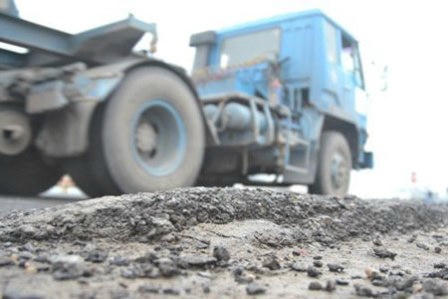 Sự xuống cấp nghiêm trọng đang đặt dấu chấm hỏi trên những con đường ngàn tỷ