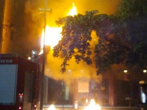 Cháy lớn tại nhà hát múa rối Thăng Long.