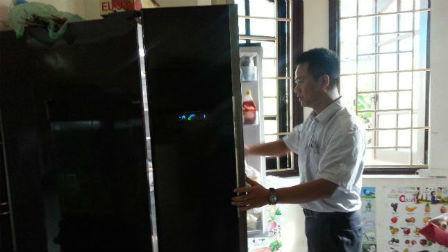 Tủ lạnh mới dùng đã “kêu như bò”, siêu thị điện máy HC “vô can“?