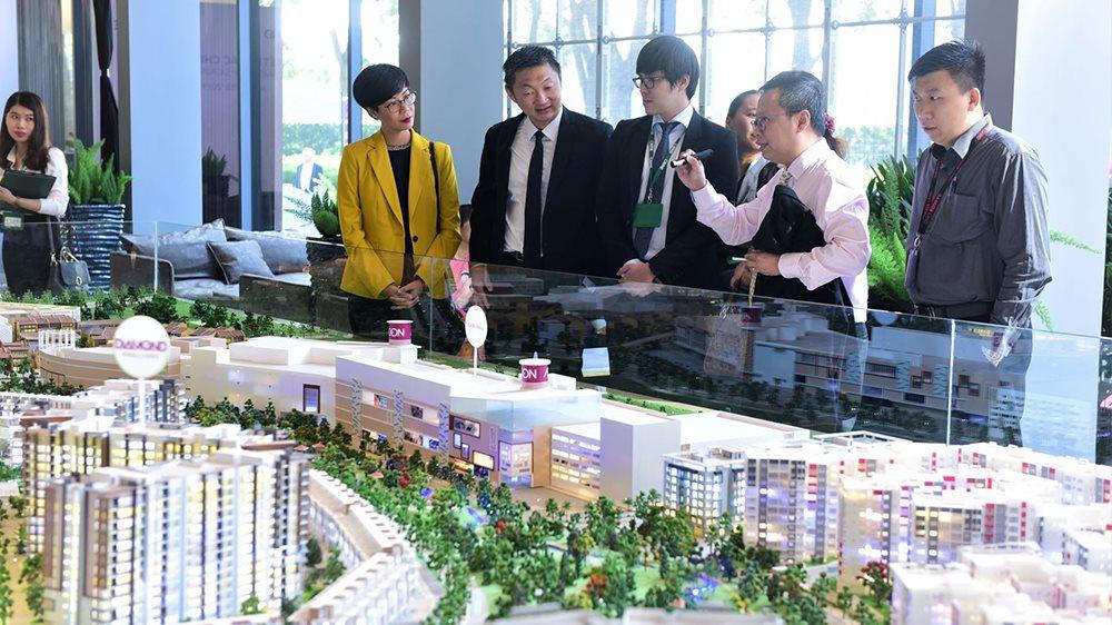 Tháng cô hồn các doanh nghiệp bất động sản “xuất chiêu” hút nhà đầu tư 