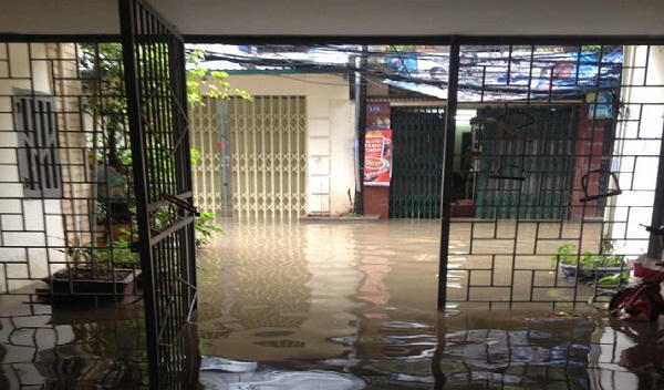 Ngán ngẩm sự cố do Hà Nội ngập sâu