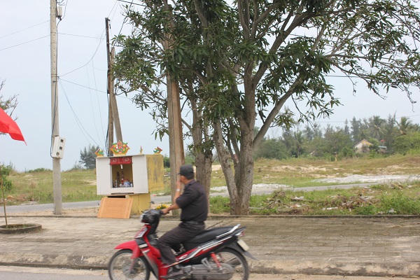 Chuyện hoang đường về ngôi miếu tại khúc cua tử thần ở Hội An