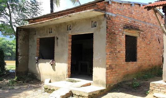 Xót xa những cảnh đời bán “góc con người” lấy tiền chữa bệnh cho con