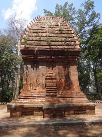 Khám phá bí ẩn quanh báu vật giữa rừng già của người Chăm 