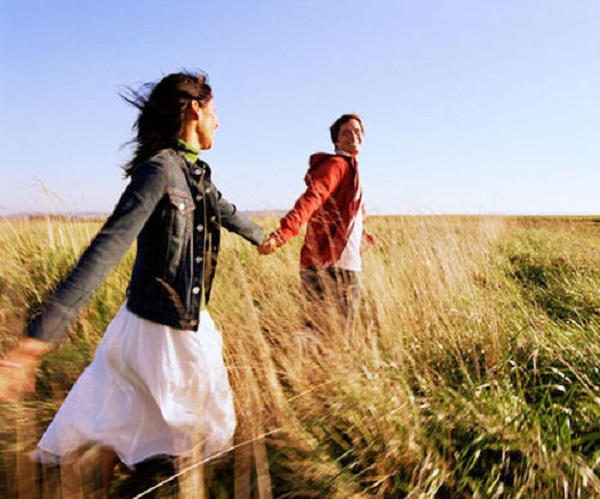 Chuyện khó tin của chàng trai khỏe mạnh, bỏ tiền của đi tìm người yêu cho cô gái mù