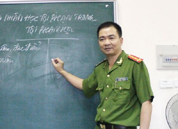 Sự thật về những 'người thân' là 'yêu râu xanh' mang mặt nạ