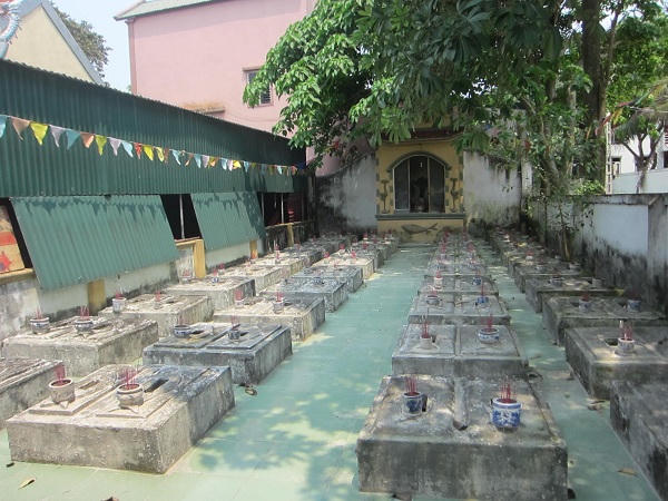 Chuyện kỳ bí về nghĩa địa cá voi lớn nhất miền Trung