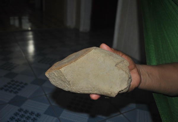 Lo mất mạng vì hòn đá kỳ lạ bị đồn yểm bùa