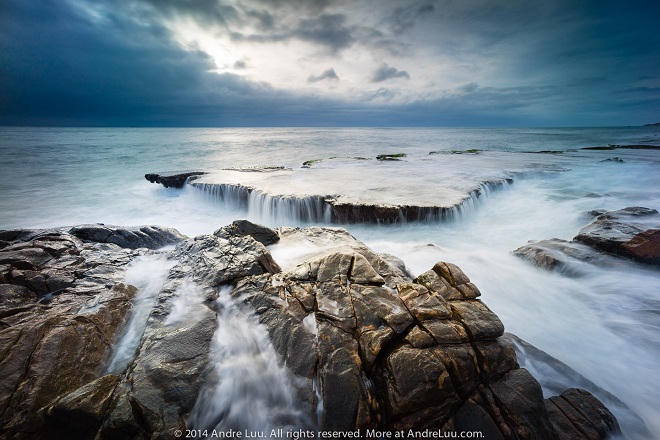 Say đắm với thác trên biển duy nhất tại Việt Nam