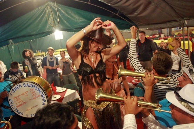 Những lễ hội tưng bừng nhất thế giới trong tháng 8