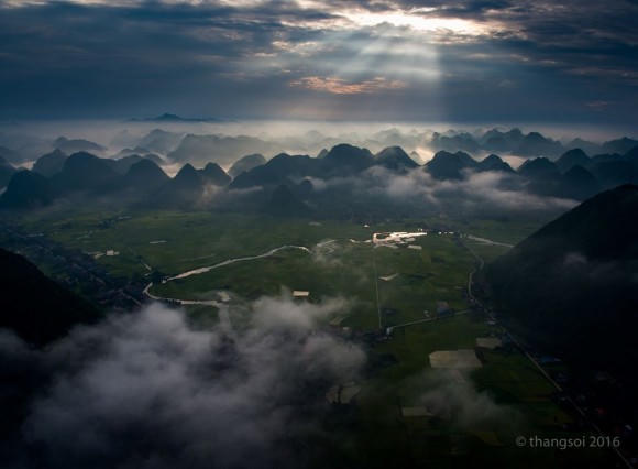 Ngất ngây chiêm ngưỡng cảnh đẹp ba miền Bắc - Trung - Nam nhìn từ bầu trời