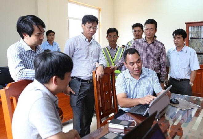 Vận hành 2 trạm thu phí tự động trên đường Hồ Chí Minh