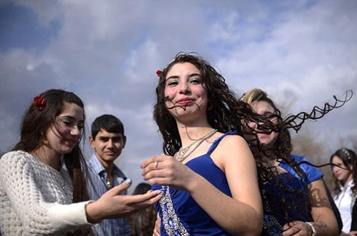 Đến thăm chợ bán cô dâu ở Bulgaria - 3