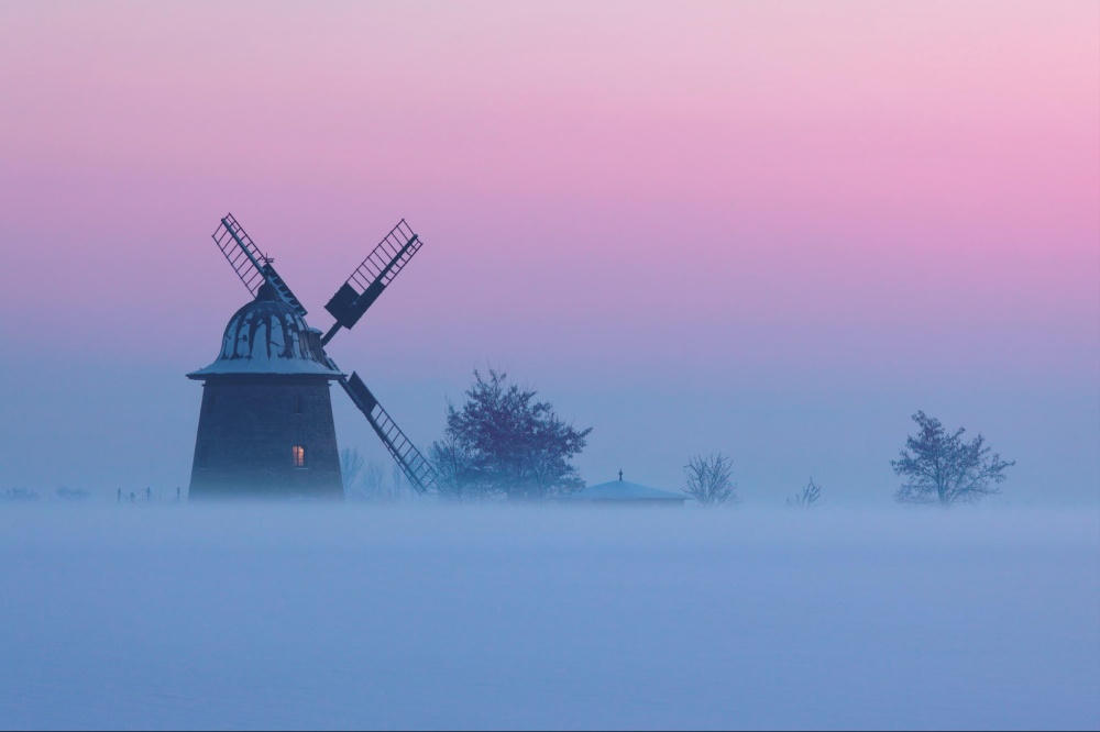 Dạo quanh những ngôi làng thần tiên trên khắp 5 châu