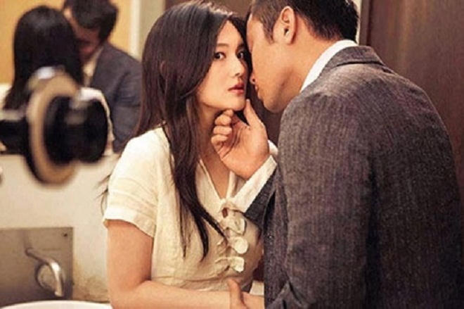 Là phụ nữ thì đừng giành giật hạnh phúc của người khác như thế