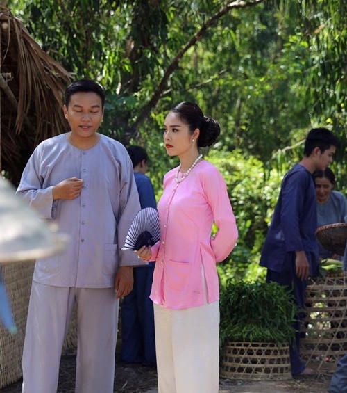 "Ải mỹ nhân": Thúy Diễm đòi lột áo, cào mặt bồ nhí Lương Thế Thành - 5