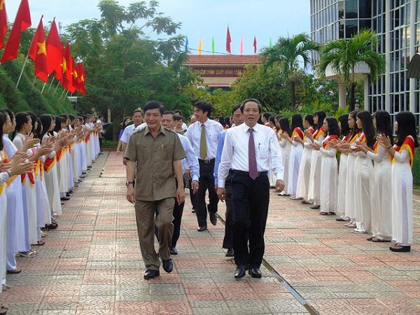 Ấn tượng hình ảnh chào mừng năm học mới trên cả nước