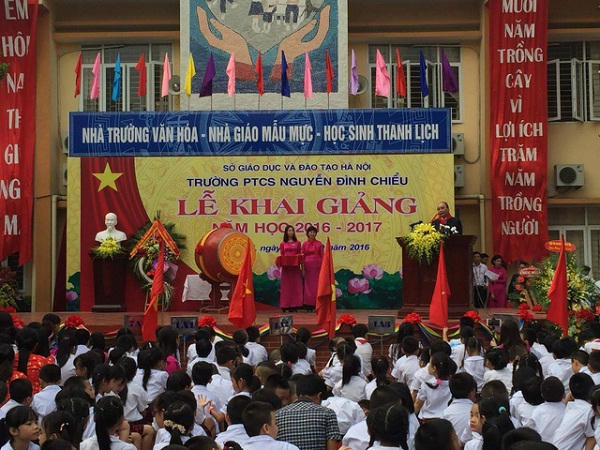 Ấn tượng hình ảnh chào mừng năm học mới trên cả nước