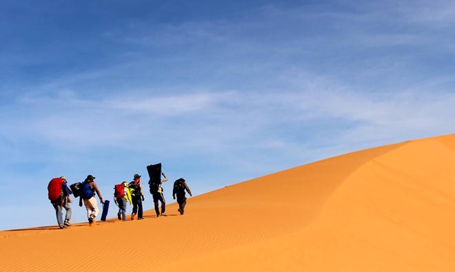 Cung đường chinh phục sa mạc cát lớn nhất Việt Nam