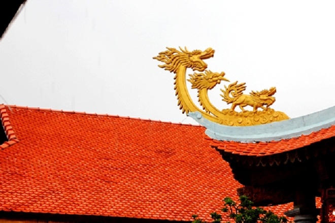 'Nhà thờ tổ nghề 100 tỷ của Hoài Linh' có gì?