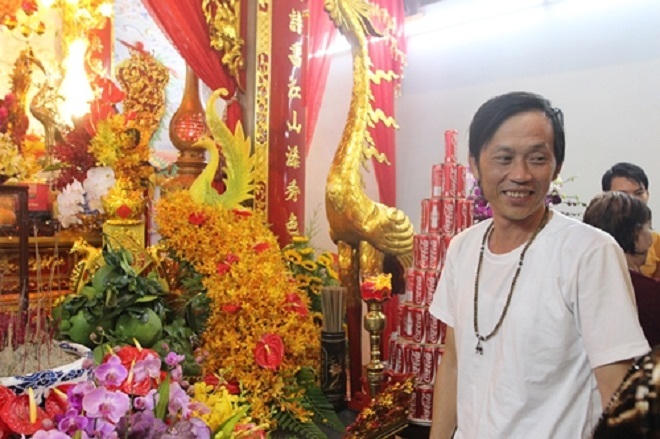 'Nhà thờ tổ nghề 100 tỷ của Hoài Linh' có gì?