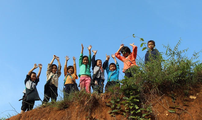 Trẻ vùng cao e thẹn chia sẻ ước mơ Tết Trung thu