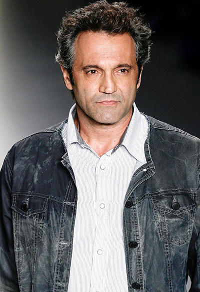 ngoi-sao-truyen-hinh-brazil-chet-o-tuoi-54-vi-duoi-nuoc