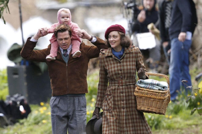 Suy sụp vì bị lôi vào chuyện Brad Pitt và Angelina Jolie