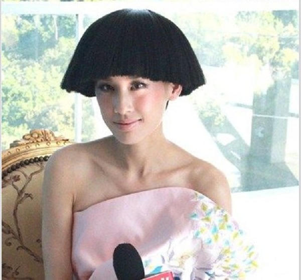 Bật cười với những mái tóc dị hợm của sao Hoa ngữ