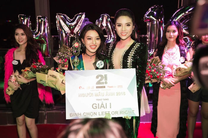 Hoa hậu Kỳ Duyên diện váy khoét trên xẻ dưới đi làm giám khảo