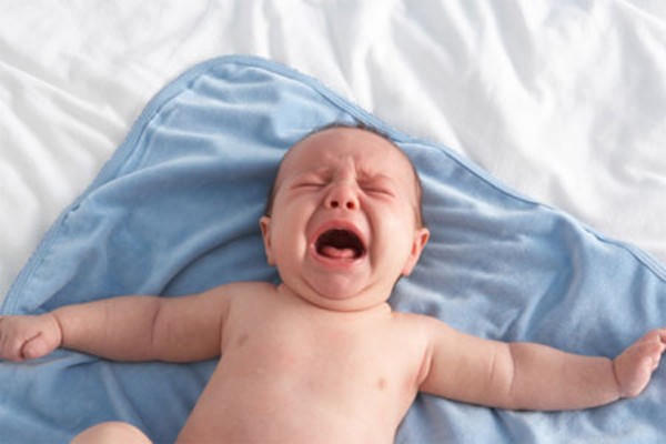 Kết quả hình ảnh cho cha mẹ cần làm gì khi trẻ bị sốt virus