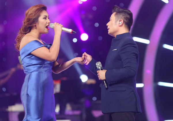 Cô gái nước ngoài đầu tiên trở thành quán quân Vietnam Idol 2016