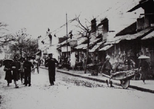 Những bức ảnh lưu giữ 36 phố phường Hà Nội xưa