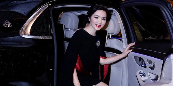 Hoa hậu Giáng My đọ sắc cùng Đặng Thu Thảo