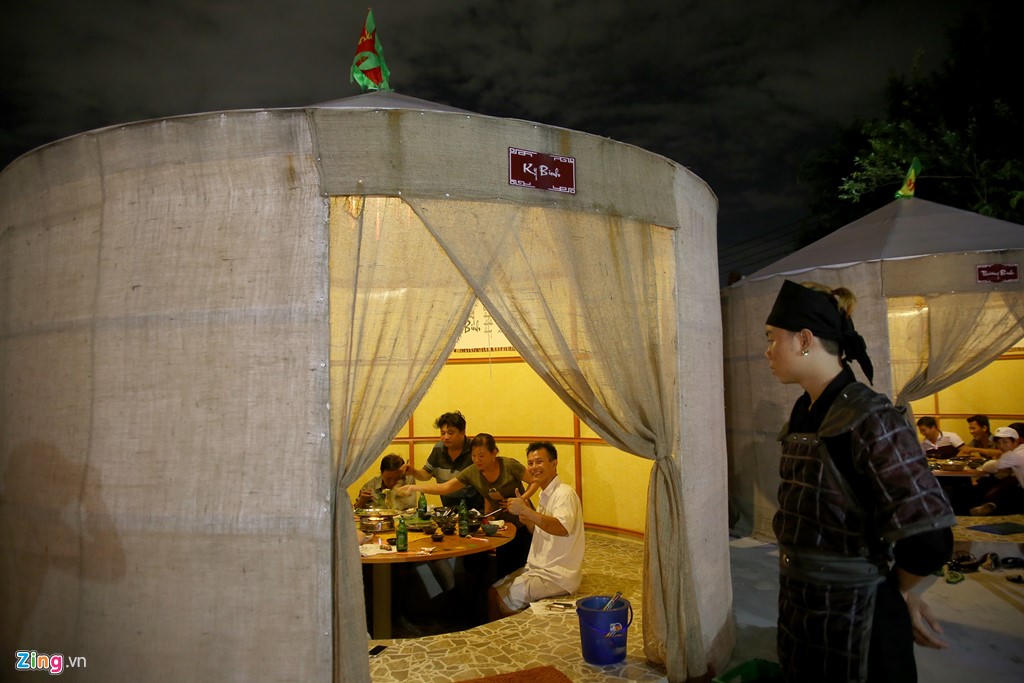 Nhà hàng phong cách Tam Quốc Chí ở Sài Gòn