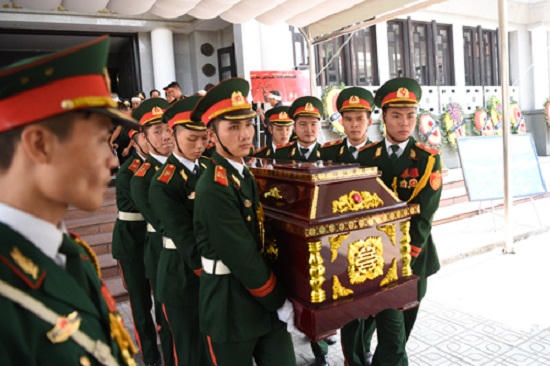 Tiễn biệt nhạc sĩ “Hà Nội một trái tim hồng“