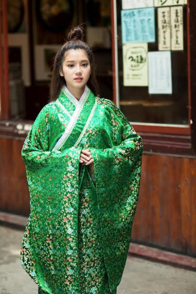 Hoàng Yến tung ảnh diện Kimono quay phim hoạt hình tại Nhật